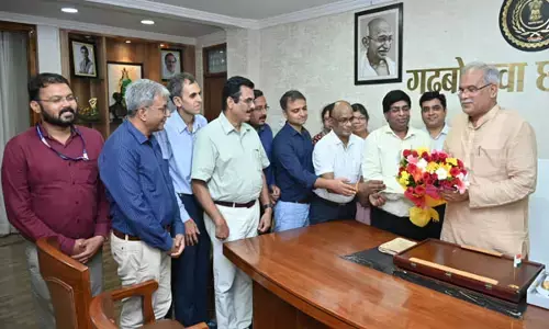 CG जनसंपर्क अधिकारी संघ के प्रतिनिधियों ने CM भूपेश बघेल से की मुलाकात, सेटअप रिविजन सहित विभाग की अन्य मांगों को पूरा करने के लिए दिया धन्यवाद