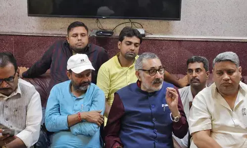 मोदी सरकार ने ममता बनर्जी पर लगाई आरोपों की झड़ी, पूछे ये 17 सवाल