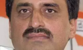 Karnataka Govt Down: पूर्व मंत्री का दावा- त्योहार बाद गिर जाएगी कर्नाटक सरकार