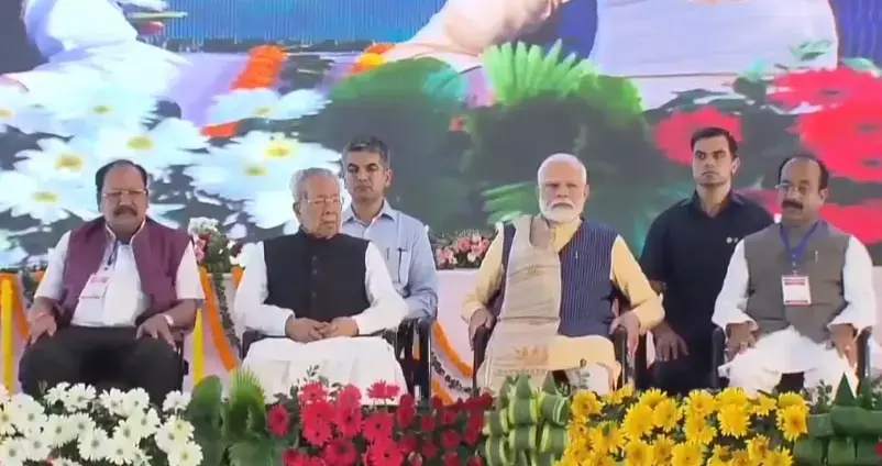 PM Modis visit to Jagdalpur: नगरनार प्‍लांट के साथ जगदलपुर से पीएम मोदी ने छत्‍तीसगढ़ की इन रेल परियोजना की दी सौगात