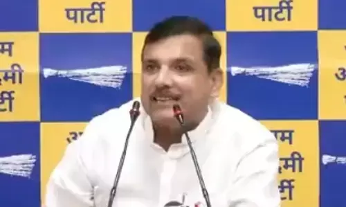 Sanjay Singh OPS: पेंशन योजना वापस लेने की मांग को लेकर क्या बोले संजय सिंह?