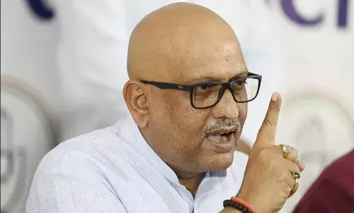 Varanasi News: UP कांग्रेस अध्यक्ष अजय राय की बढ़ी मुश्किलें, 8 साल पुराने मामले में चलेगा मुकदमा, 81 अन्य बरी