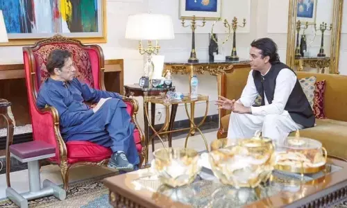 Imran Khan News: इमरान खान को बड़ा झटका, करीबी सहयोगी 9 मई के दंगों के मामले में बना सरकारी गवाह