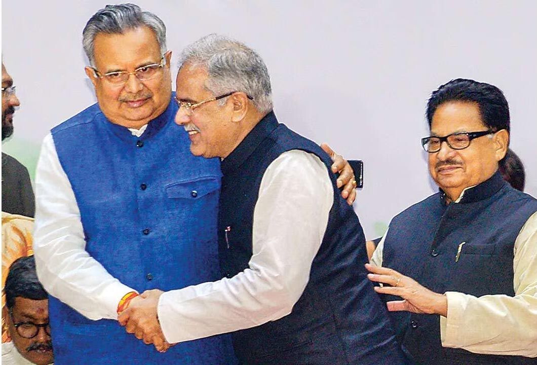 17 दिसंबर 2018 को रायपुर के इंडोर स्‍टेडियम में आयोजित मुख्‍यमंत्री भूपेश बघेल के शपथ ग्रहण समारोह की है यह तस्‍वीर