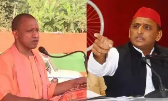 UP में मंडल पर भारी कमंडल - अखिलेश की साइकिल कैसे बनाएगी रास्ता, समझिये