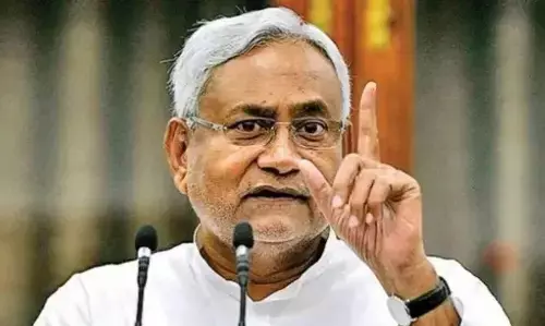Bihar Caste Census Report: जातीय जनगणना की रिपोर्ट पर सियासत तेज, नीतीश कुमार ने बुलाई अल्पसंख्यक नेताओं की बैठक