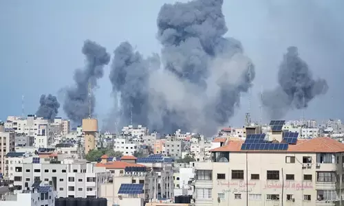 हमले से तबाही: 250 इजराइली मारे गए, 50 से ज्यादा बंधक; देश कर रहा युद्ध का सामना...