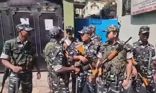 CBI Raids TMC Leaders: TMC नेताओं के घर फिर हुई छापेमारी, मंत्री फिरहाद हकीम और मदन मित्रा के घर पहुंची CBI