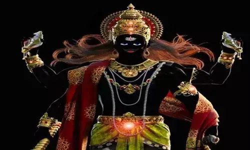 Shanidev Koun Hai शनिदेव कौन हैं:क्यो चढाते हैं उनको तेल, जानिए शनि से जुड़ी धार्मिक बाते