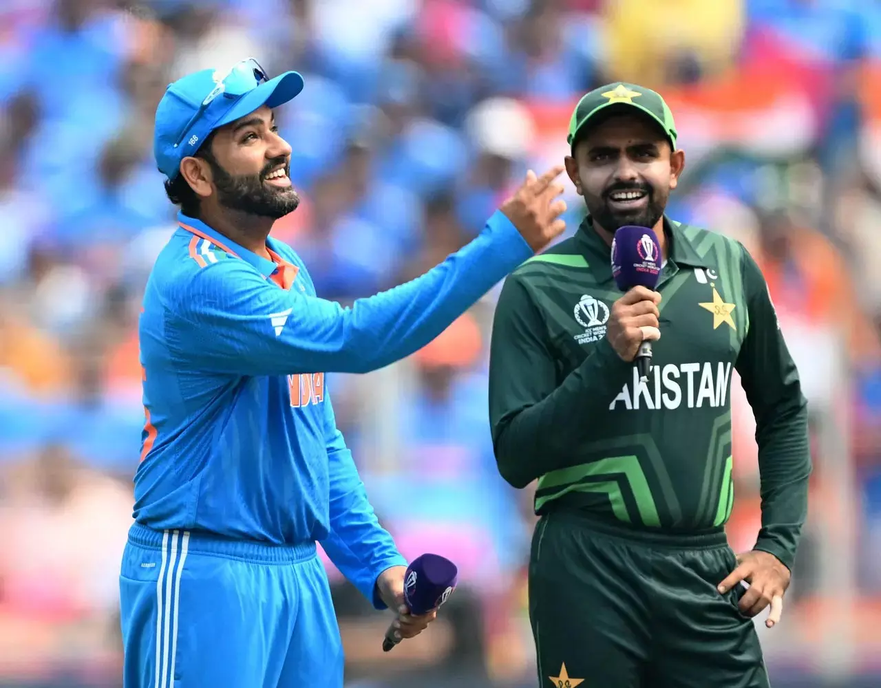 IND vs PAK World Cup 2023 : टीम इंडिया में शुभमन गिल की वापसी, भारत ने टॉस जीता और पहले गेंदबाज़ी करने का फैसला...