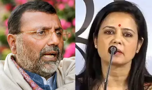 Mahua Moitra News: BJP सांसद का आरोप, TMC नेता महुआ मोइत्रा ने संसद में सवाल पूछने के लिए ली रिश्वत