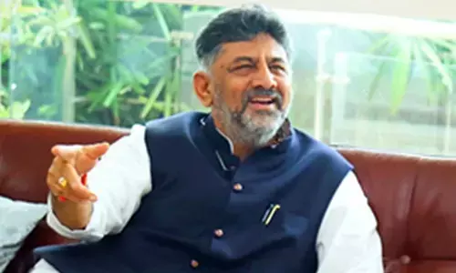 DK Shivakumar News: कर्नाटक डिप्टी CM डीके शिवकुमार का बयान, कहा- कांग्रेस सरकार को गिराने की बीजेपी की कोशिश से वाकिफ हूं