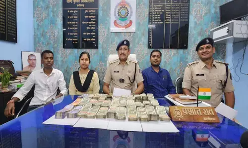 Raigarh News: 3 वाहनों से नगद साढ़े 13 लाख बरामद, चक्रधरनगर पुलिस और फ्लाइंग स्क्वॉड की दूसरे दिन भी बड़ी कार्रवाई…