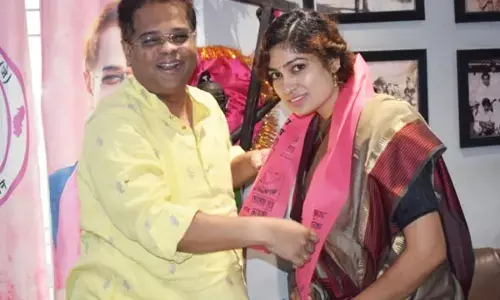 CG-भाजपा नेत्री जोगी कांग्रेस में शामिल, यहां से दावेदारी! पूर्व सांसद की हैं बेटी...