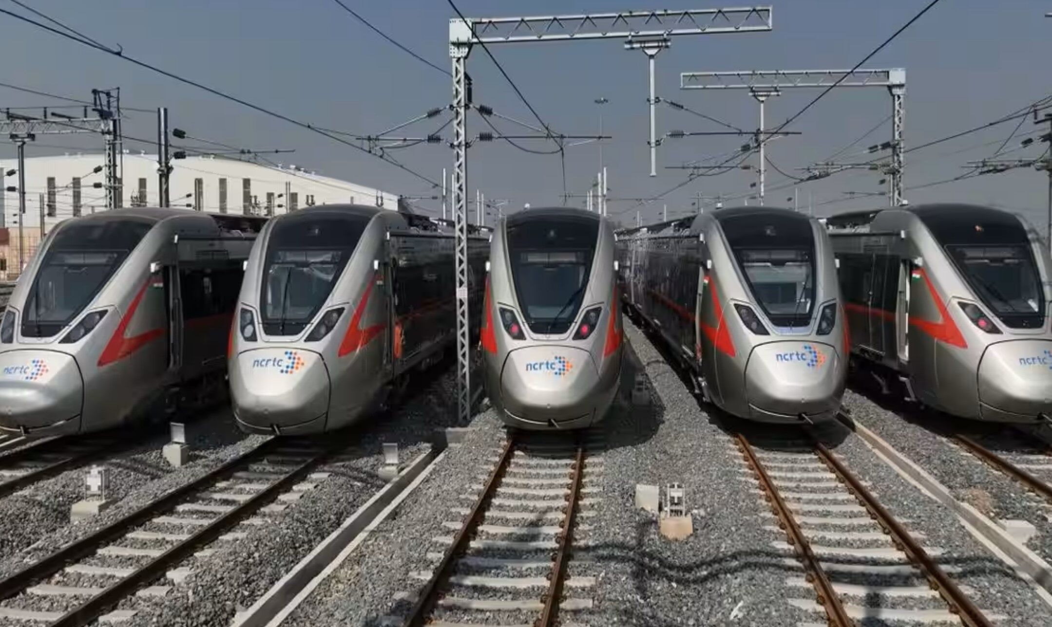 Delhi Meerut Rapid Rail प्रधानमंत्री मोदी ने किया देश की पहली रैपिड रेल नमो भारत का उद्घाटन 7859