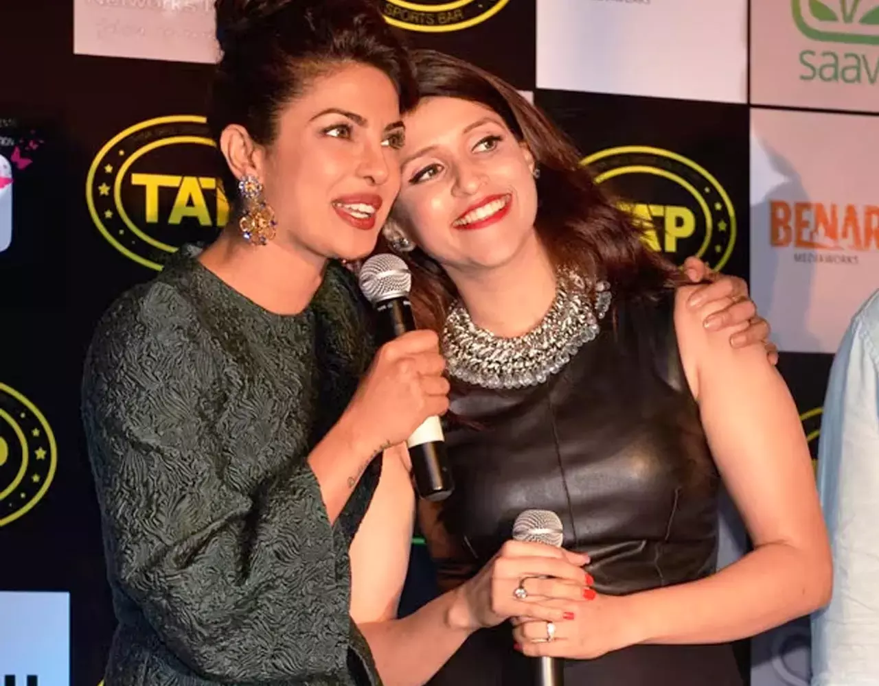 Priyanka Chopra, Mannara Chopra: बिग बॉस 17 में छाई चोपड़ा परिवार की बेटी: छोटी बहन मन्नारा संग तस्वीर शेयर कर प्रियंका चोपड़ा ने कहा गुडलक, देखें अनदेखी तस्वीर...