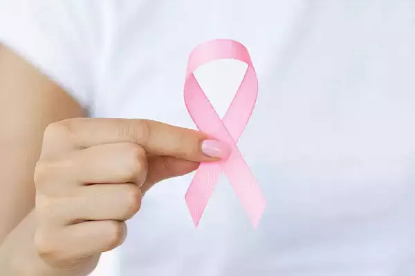 Health News: भारत में 40 साल से कम उम्र की 25 प्रतिशत महिलाएं स्तन कैंसर से  प्रभावित... | Health News: In India, 25 percent of women under 40 years of  age are affected by breast cancer.