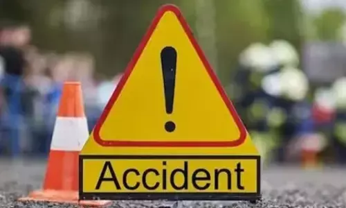 Delhi Road Accident: दिल्ली में भीषण सड़क हादसा, ट्रक से टक्कर के बाद एक व्यक्ति की मौत
