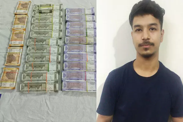 Raipur News: चेकिंग के दौरान 7.58 लाख नगदी जब्त... Raipur News: चेकिंग के दौरान 7.58 लाख नगदी जब्त...