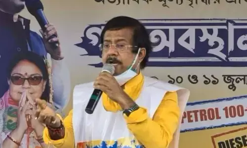 Ration Scam: बंगाल की सीएम ममता के करीबी मंत्री ज्योतिप्रिय मलिक को ED ने किया गिरफ्तार