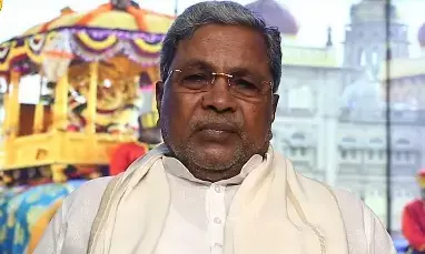 Siddaramaiah Poster Row: सिद्धारमैया को कलेक्शन मास्टर बताने वाला पोस्टर किया शेयर, बीजेपी विधायक पर मामला दर्ज