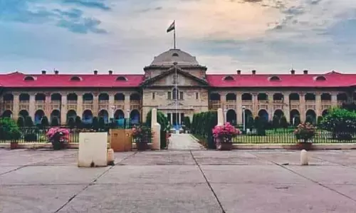 Allahabad High Court: सोशल मीडिया पर अश्लील पोस्ट को सिर्फ लाइक करना अपराध नहीं, हाईकोर्ट का महत्वपूर्ण फैसला