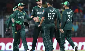 ICC Cricket World Cup 2023 : साऊथ अफ्रीका से हार के बाद पाकिस्तान का विश्व कप से बाहर होना लगभग तय, हार के बाद भी इस पूर्व खिलाड़ी ने किया समर्थन, जानिए पूरा मामला