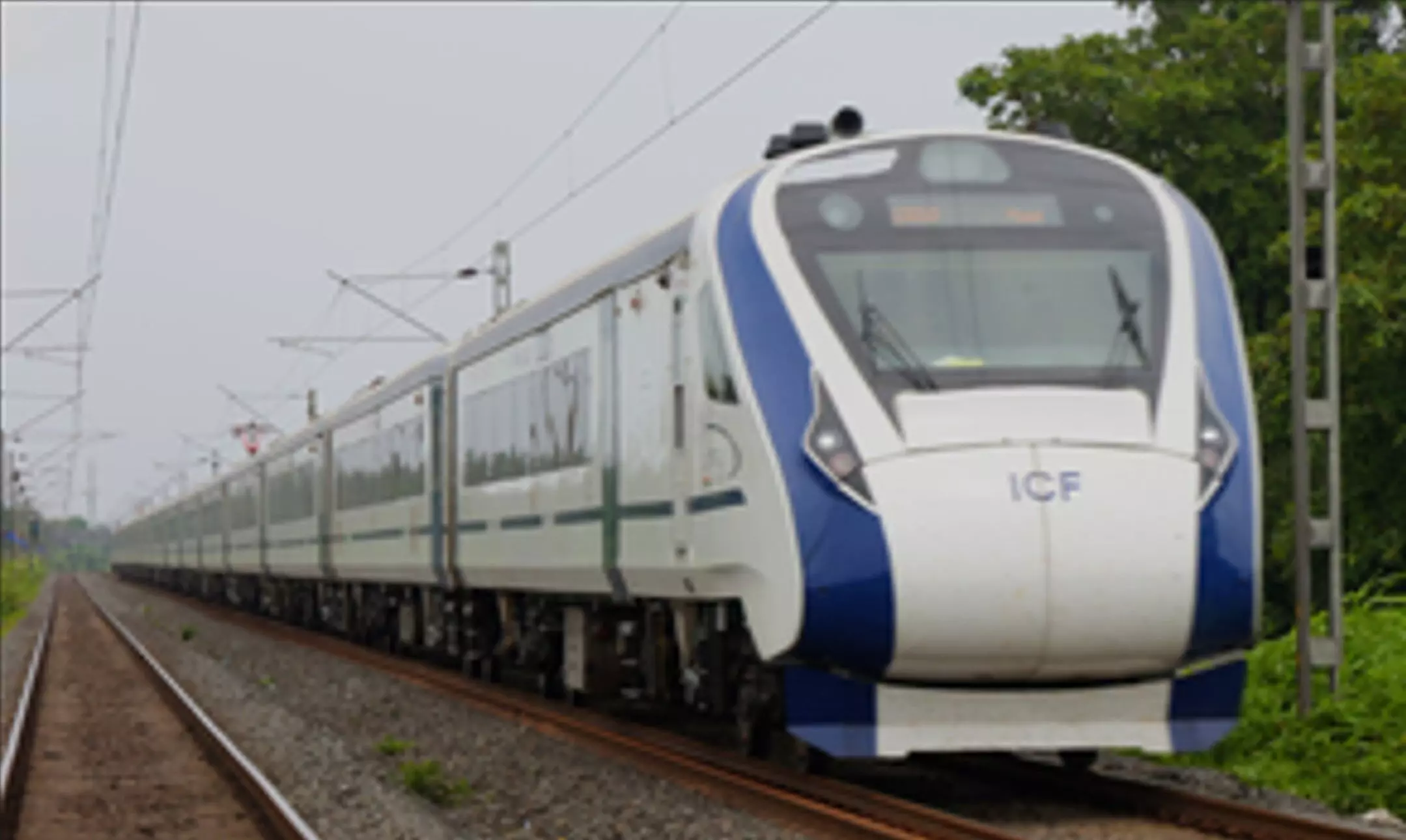 Vande Bharat Express Accident: वंदे भारत ट्रेन की चपेट में आकर मां और दो बेटियों की मौत, बंद रेलवे फाटक पार करते समय हादसा Vande Bharat Express Accident: वंदे भारत ट्रेन की चपेट में आकर मां और दो बेटियों की मौत, बंद रेलवे फाटक पार करते समय हादसा