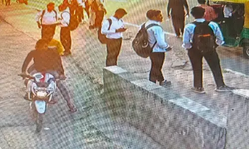 Ghaziabad Crime News: बीटेक छात्रा कीर्ति सिंह से मोबाइल लूटने के लिए ऑटो से घसीटकर मारने वाला जितेंद्र उर्फ जीतू एनकाउंटर में ढेर