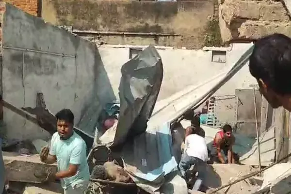 MP News: पटाखा फैक्ट्री में विस्फोट, 4 की मौत, कई घायल, मालिक की भी गई जान...
