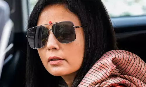 Mahua Moitra: महुआ मोइत्रा 2 नवंबर को एथिक्स कमेटी के सामने होंगी पेश.  घूसकांड में सवालों का करेंगी सामना