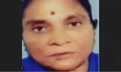 Sultanpur News:BJP विधायक की पत्नी लापता, ढूंढने में पुलिस को करनी पड़ी मशक्कत, बाराबंकी में सड़क पर टहलते हुए मिलीं