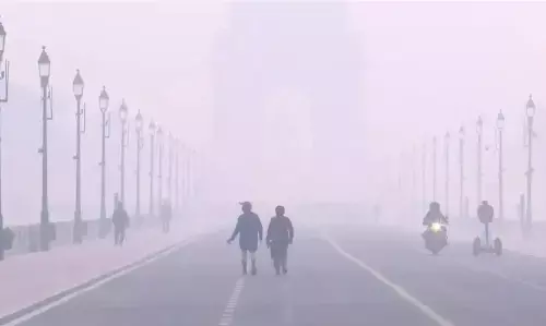 Delhi pollution: दिल्ली-NCR पर स्मॉग का छाया साया! बहुत खराब श्रेणी में पहुंची हवा