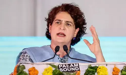 Priyanka Gandhi News: कांग्रेस महासचिव प्रियंका गांधी ने महंगाई को लेकर केंद्र पर साधा निशाना