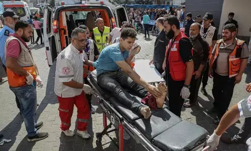 Israel Hamas War: इजराइल ने ली गाजा के सबसे बड़े अस्पताल के बाहर एम्बुलेंस पर हुए हमले की जिम्मेदारी