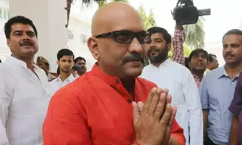 BHU Protest: BHU में IIT की छात्रा से छेड़छाड़ मामले में सियासत गर्म, ABVP ने कांग्रेस अध्यक्ष पर दर्ज कराया केस