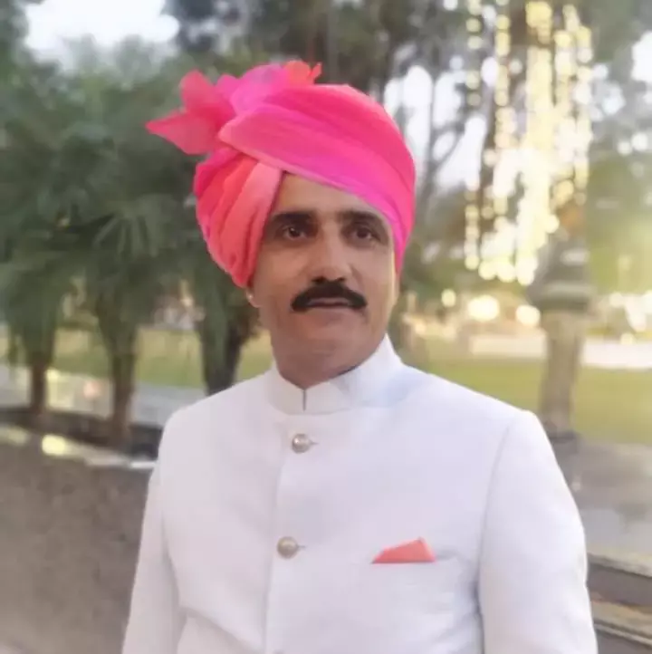 Rajveer Singh Baghel Biography: हातपिपिल्या से कांग्रेस उम्मीदवार राजवीर सिंह बघेल को जानिए