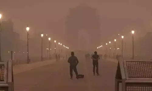 Weather Forecast Today 06 November 2023: दिल्ली-NCR में दम घोंट रहा प्रदूषण, जानें अपने राज्य का मौसम का हाल