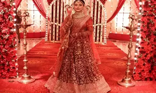 Kumkum Bhagya TV Show: राची शर्मा ने कुमकुम भाग्य के प्रोमो शूट के लिए पहना 10 किलो का लहंगा...