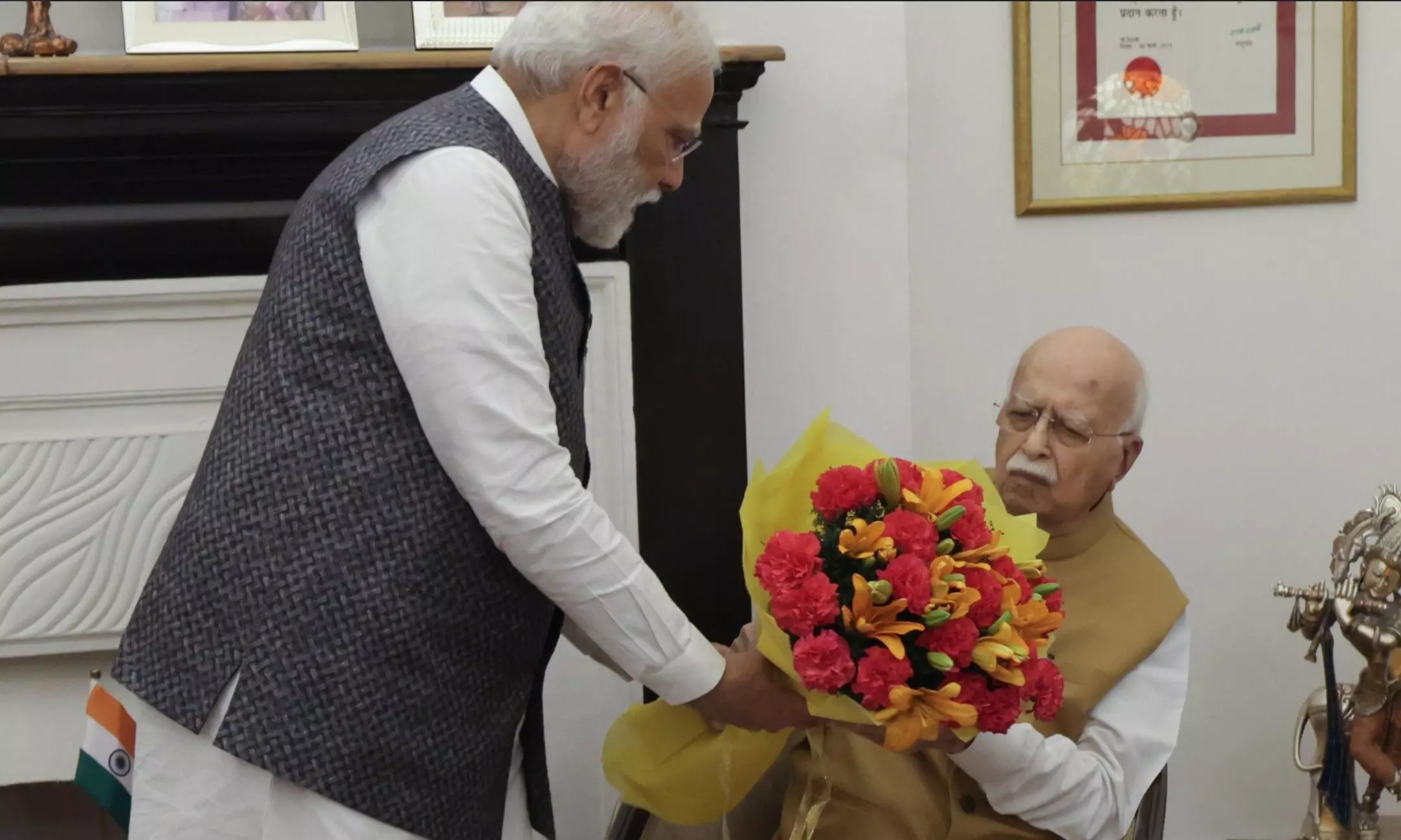 Advani Birthday: 96 साल के हुए पूर्व डिप्टी पीएम आडवाणी, पीएम मोदी ने घर जाकर दी बधाई,  शाह और राजनाथ भी रहें मौजूद