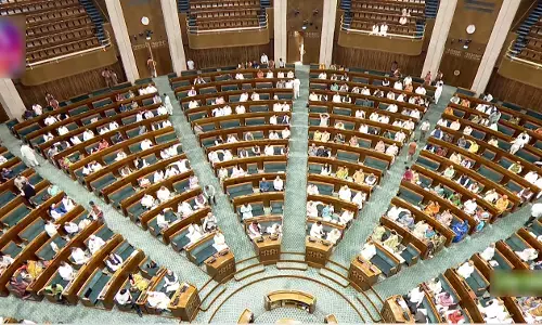 Parliament Winter Session: दिसंबर के दूसरे हफ्ते में शुरू हो सकता है संसद का शीतकालीन सत्र, इन बिलों को पास कराने की कोशिश