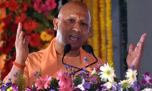 UP Cabinet Meeting: अयोध्या में योगी कैबिनेट बैठक आज, मंत्रिमंडल के सदस्यों ने हनुमानगढ़ी में किया पूजन