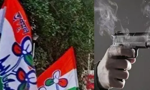 South 24 Parganas News : जयनगर में दिन दहाड़े तृणमूल नेता की गोली मारकर हत्या, इलाके में तनाव, घरों में लगाई आग