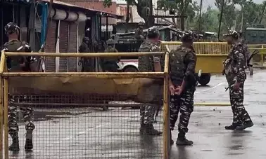 Manipur Violence: मणिपुर सरकार ने इंटरनेट पर फ‍िर बढ़ाया बैन, अब इस डेट तक नहीं म‍िलेगी कोई सर्विस