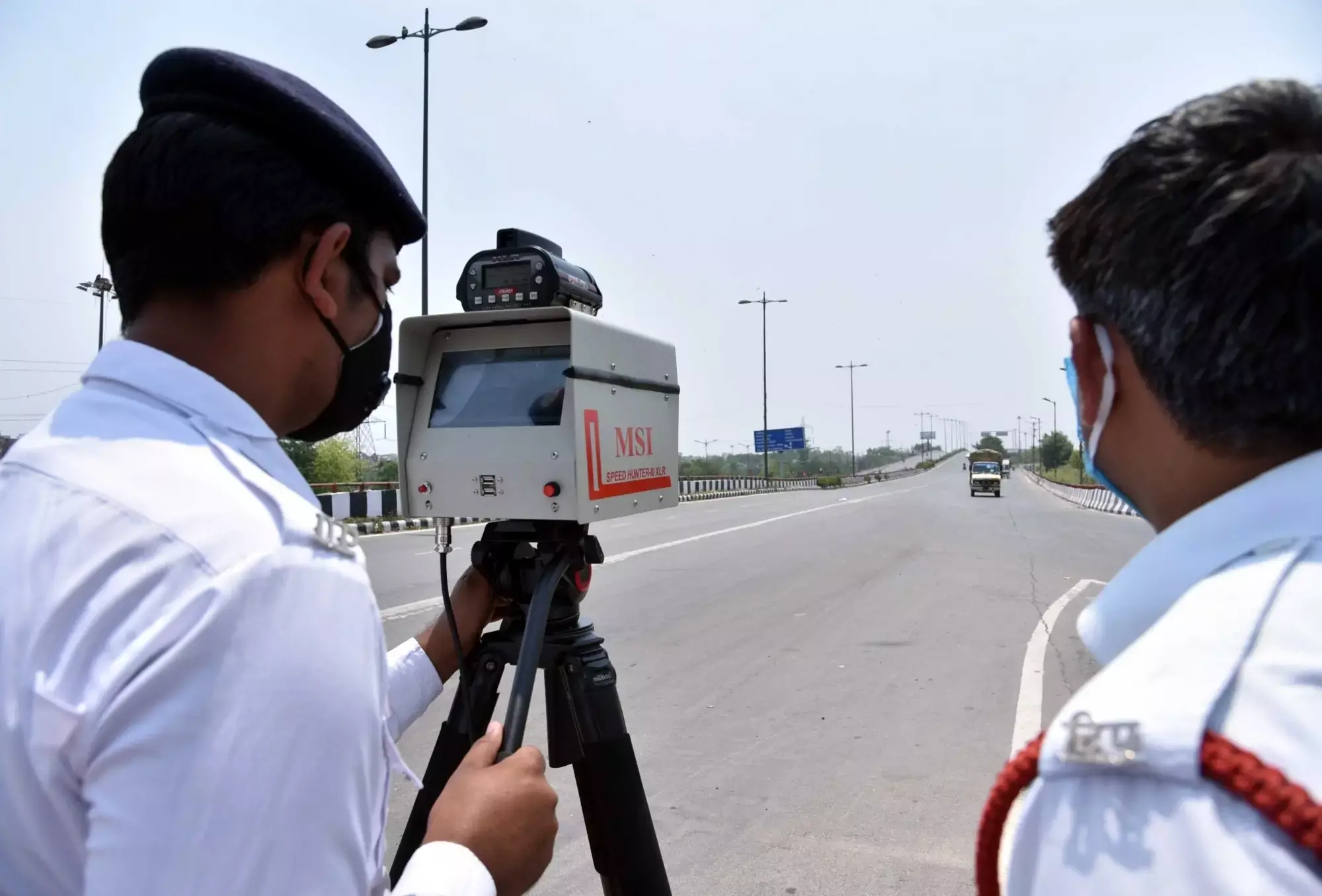 Delhi pollution: दिल्‍ली वायु प्रदूषण मामले में ट्रैफिक पुलिस ने दिवाली के दिन 400 से ज्यादा चालान काटे