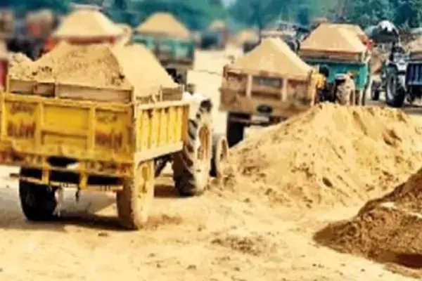 Bihar News: इंस्पेक्टर को मार डाला, चेकिंग के दौरान रेत माफियाओं ने दरोगा को उतारा मौत के घाट, मौत...