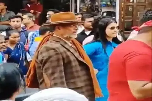 नाना पाटेकर ने सेल्फी ले रहे फैन को जड़ा थप्पड़, वीडियो वायरल...