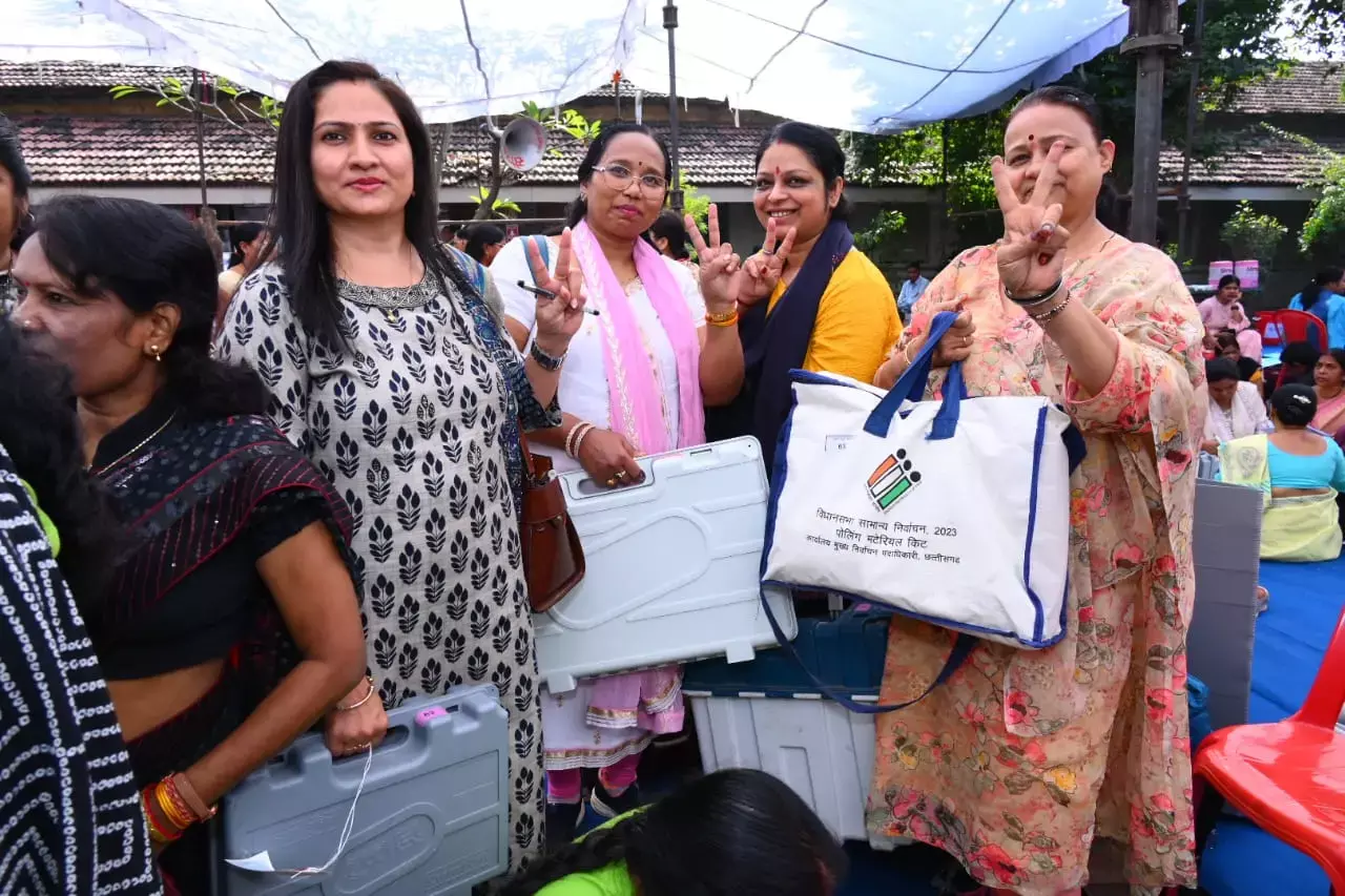 Second phase of voting in Chhattisgarh: CG हिंदुस्तान के इतिहास में पहली बार: महिलाओं के हाथ में होगी रायपुर उत्‍तर विधानसभा की पूरी कमान