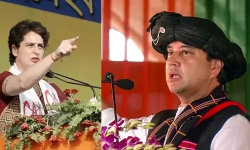 पैराशूट लीडर हैं प्रियंका गाँधी, उन्हें इतिहास मैं सिखाऊंगा : सिंधिया का पलटवार