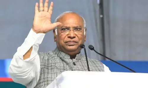 Rajasthan Elections 2023: बीजेपी व पीएम ने कांग्रेस की गारंटी की नकल करने का किया असफल प्रयास- मल्लिकार्जुन खड़गे